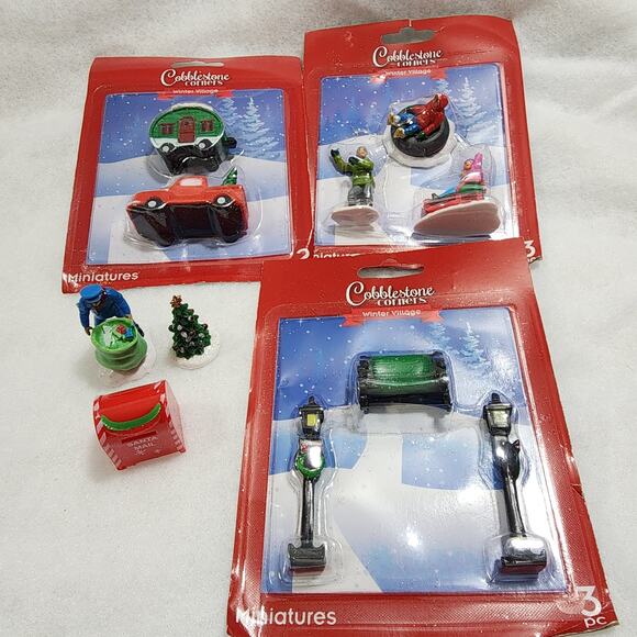 COBBLESTONE Corners Winter Village Miniature Christmas Figurines 11pcs Landscape - Picture 1 of 8